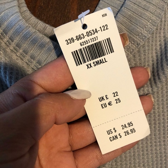 Light grey cut out shoulder long sleeve - Picture 3 of 3